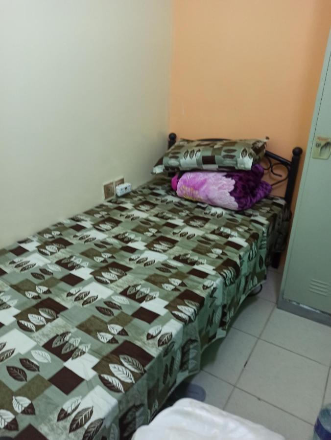 Moon Backpackers , Al Rigga , Partition For Couples And For Singles Appartement Dubai Buitenkant foto