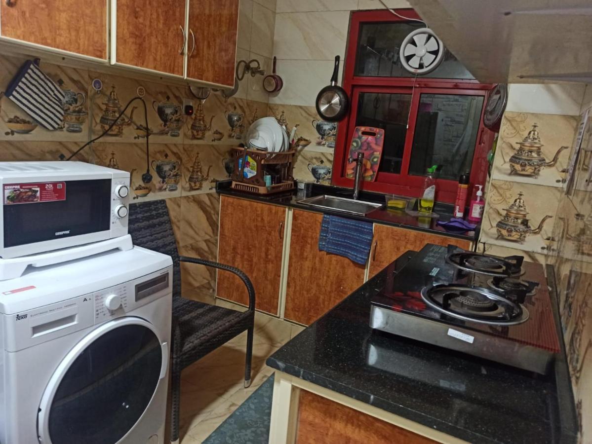 Moon Backpackers , Al Rigga , Partition For Couples And For Singles Appartement Dubai Buitenkant foto
