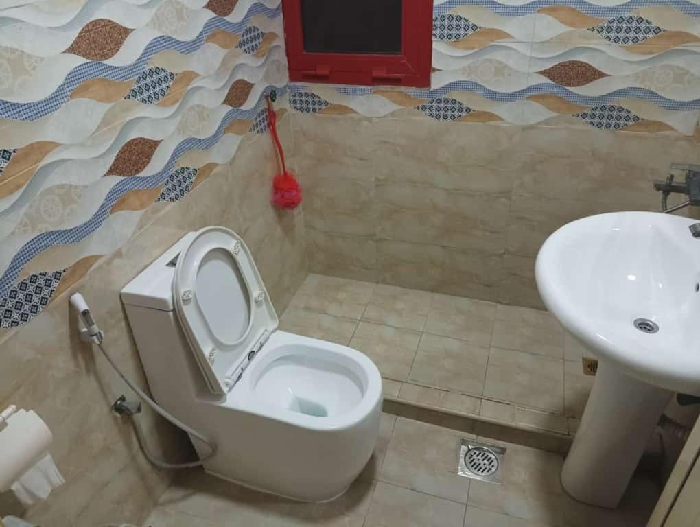 Moon Backpackers , Al Rigga , Partition For Couples And For Singles Appartement Dubai Buitenkant foto