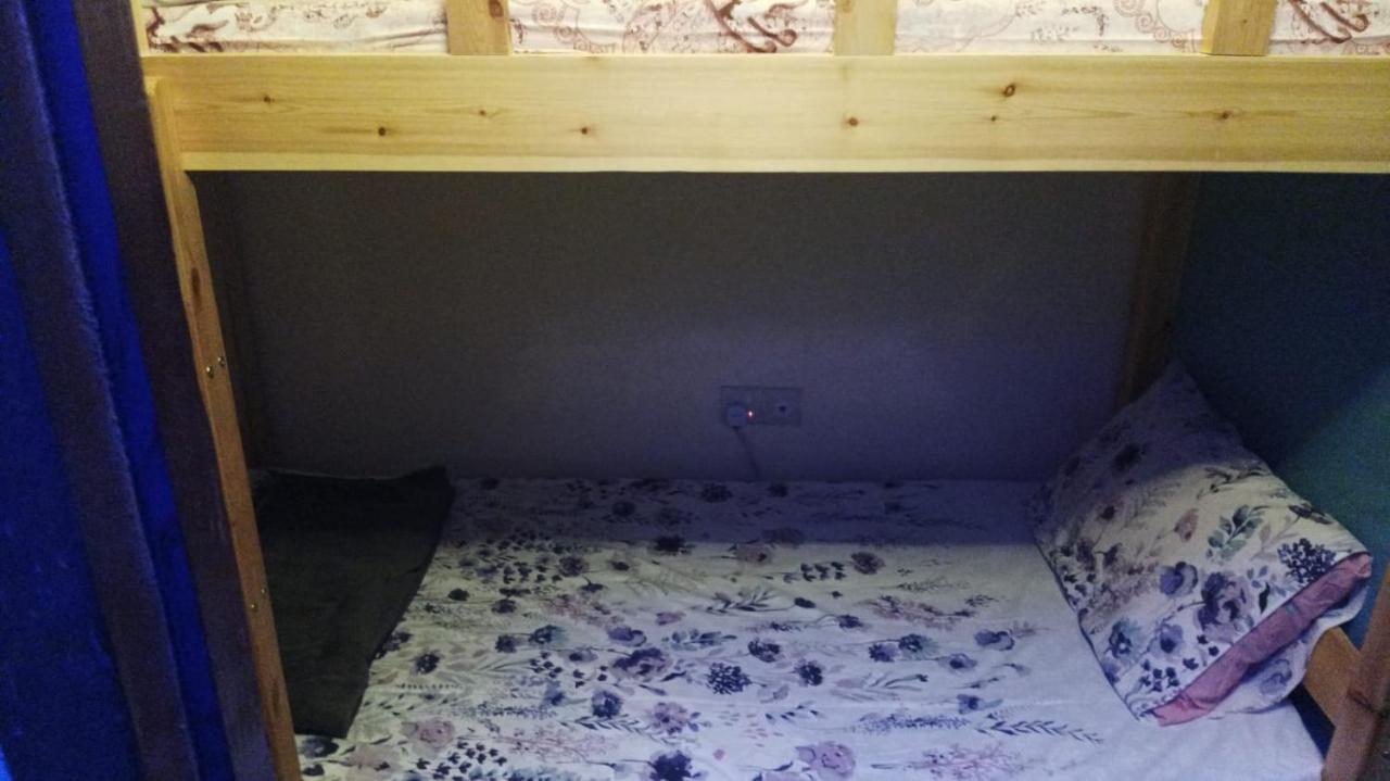 Moon Backpackers , Al Rigga , Partition For Couples And For Singles Appartement Dubai Buitenkant foto
