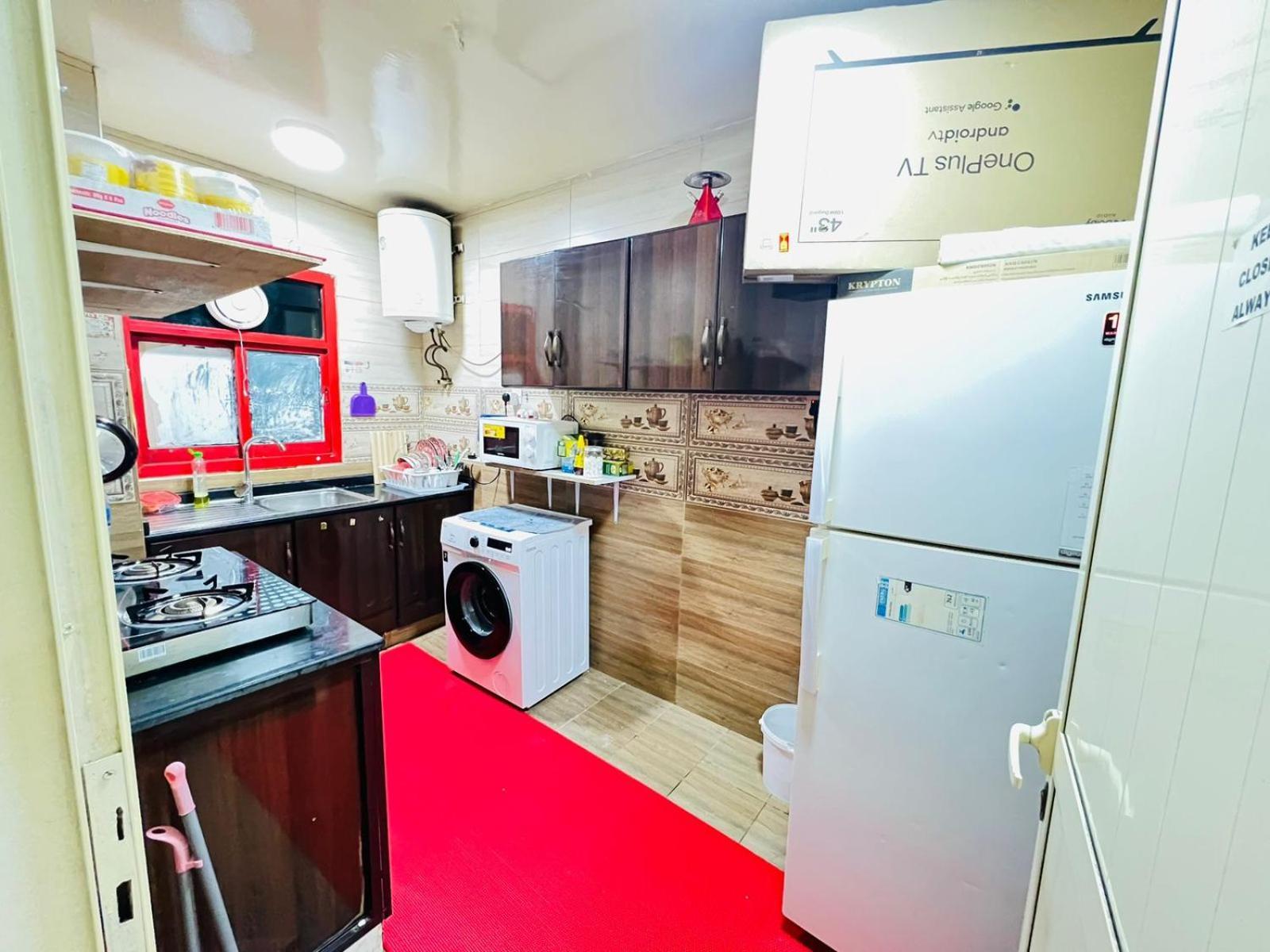Moon Backpackers , Al Rigga , Partition For Couples And For Singles Appartement Dubai Buitenkant foto