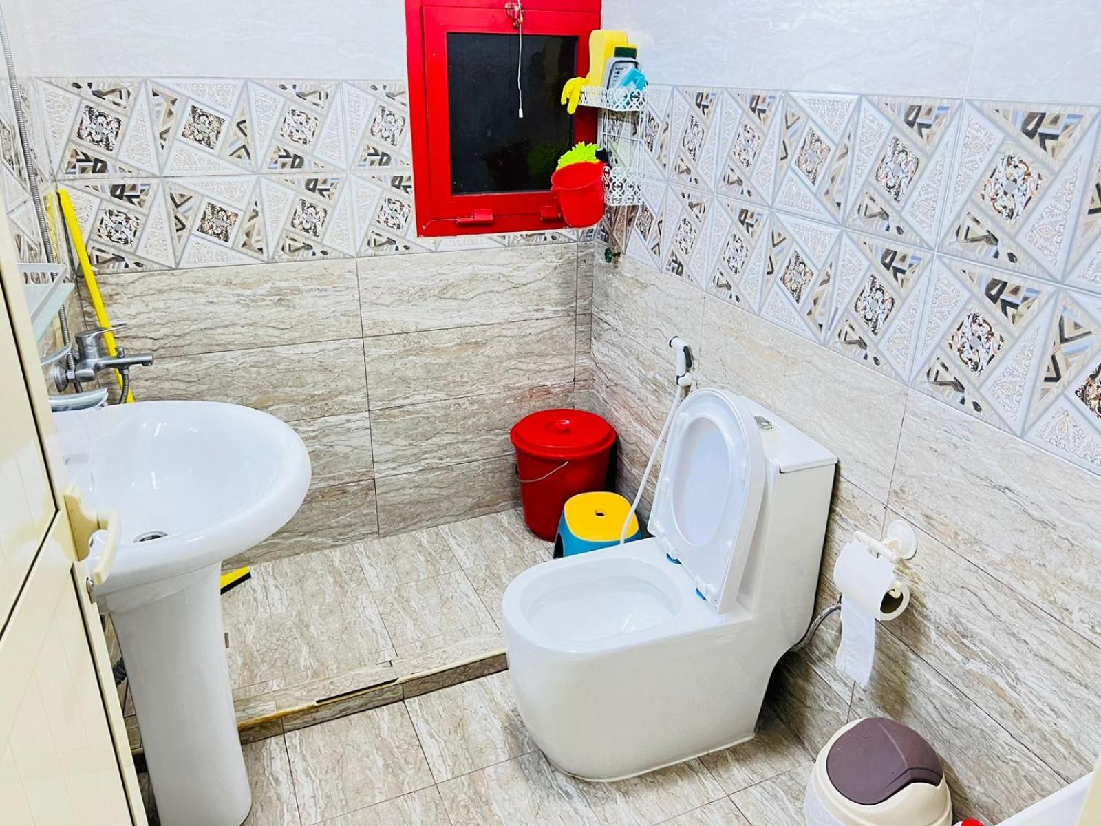 Moon Backpackers , Al Rigga , Partition For Couples And For Singles Appartement Dubai Buitenkant foto